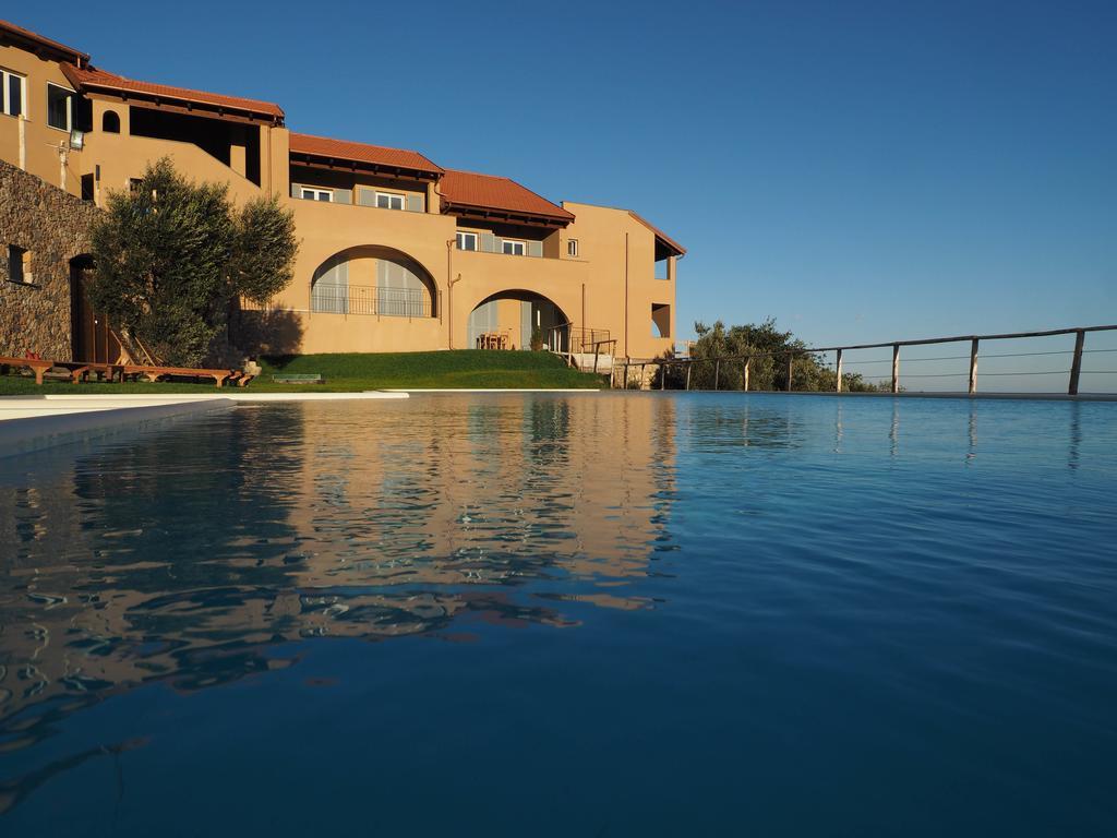 Agriturismo "I Castellari" Pietra Ligure Exteriér fotografie