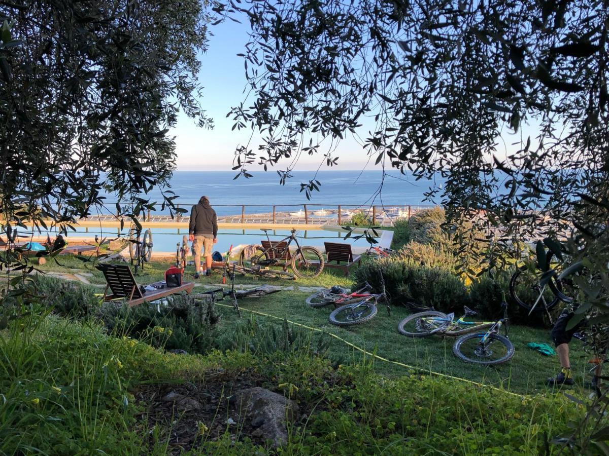 Agriturismo "I Castellari" Pietra Ligure Exteriér fotografie